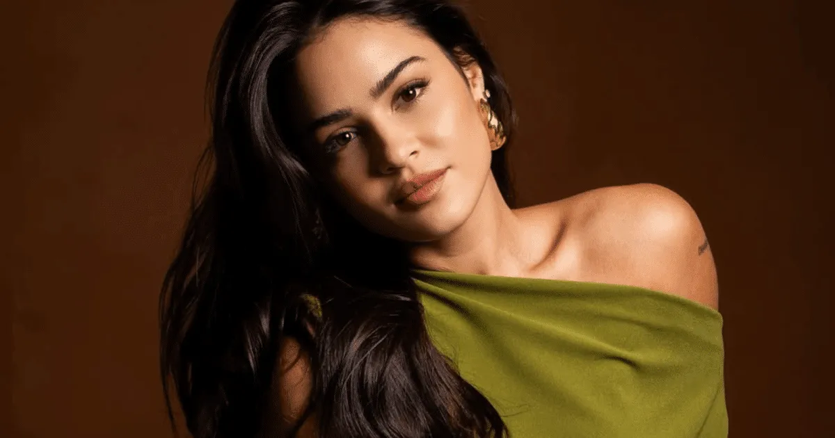 Giullia Buscacio comenta reação à série “Os Donos do Jogo”