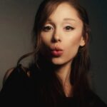 Ariana Grande anuncia álbum 'Petal' para julho