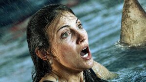 Tubarões aterrorizam no trailer do mockbuster 'Shark Thrash