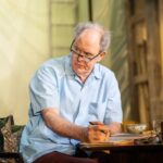 John Lithgow quebra recorde histórico no Tony Awards 2026