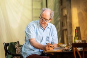John Lithgow quebra recorde histórico no Tony Awards 2026