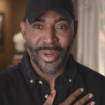 Karamo Brown revela bastidores tóxicos de 'Queer Eye