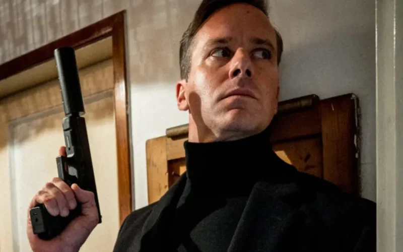 Pior diretor do mundo anuncia sequência de filme banido com Armie Hammer