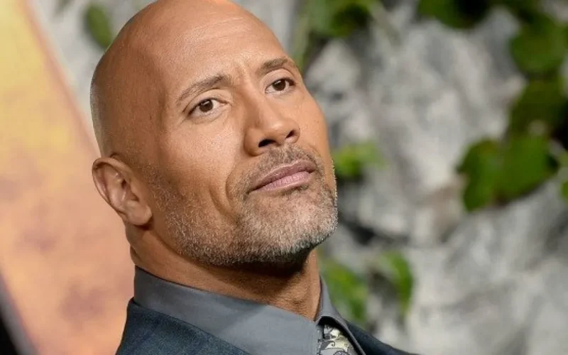 Dwayne Johnson rebate críticas e se afasta da política