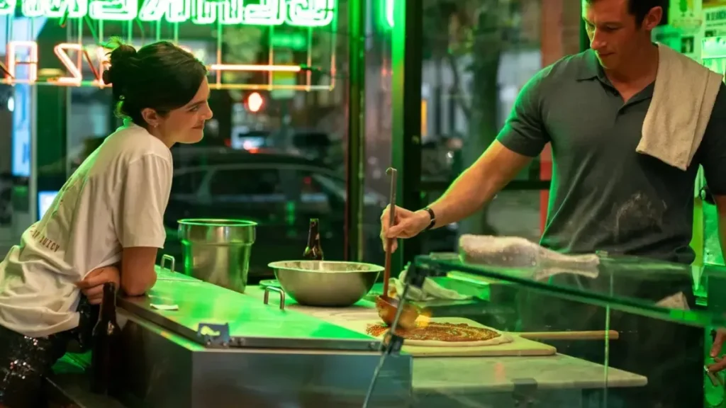 Monica Barbaro e Callum Turner em trailer de Só por Uma Noite