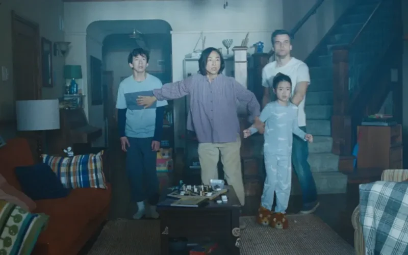 Netflix divulga novo cartaz de ‘A Última Casa’, sci-fi com Wagner Moura