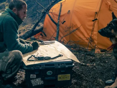 Brad Pitt e seu cão Odin em novo vídeo de 'Coração Selvagem