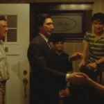 Miles Teller e Adam Driver enfrentam a máfia em 'Tigre de Papel